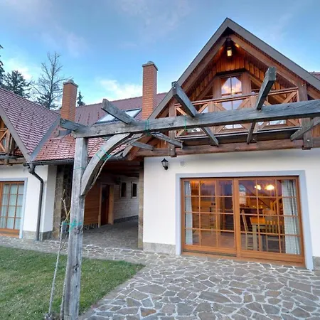 Apartmaji Pri Handelcanih,